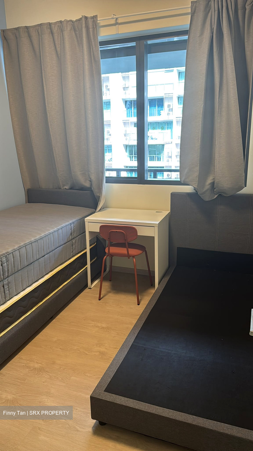 North Buona Vista Road (D5), Condominium #590248041